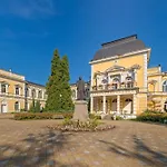 Porta Frantiskovy Lazne
